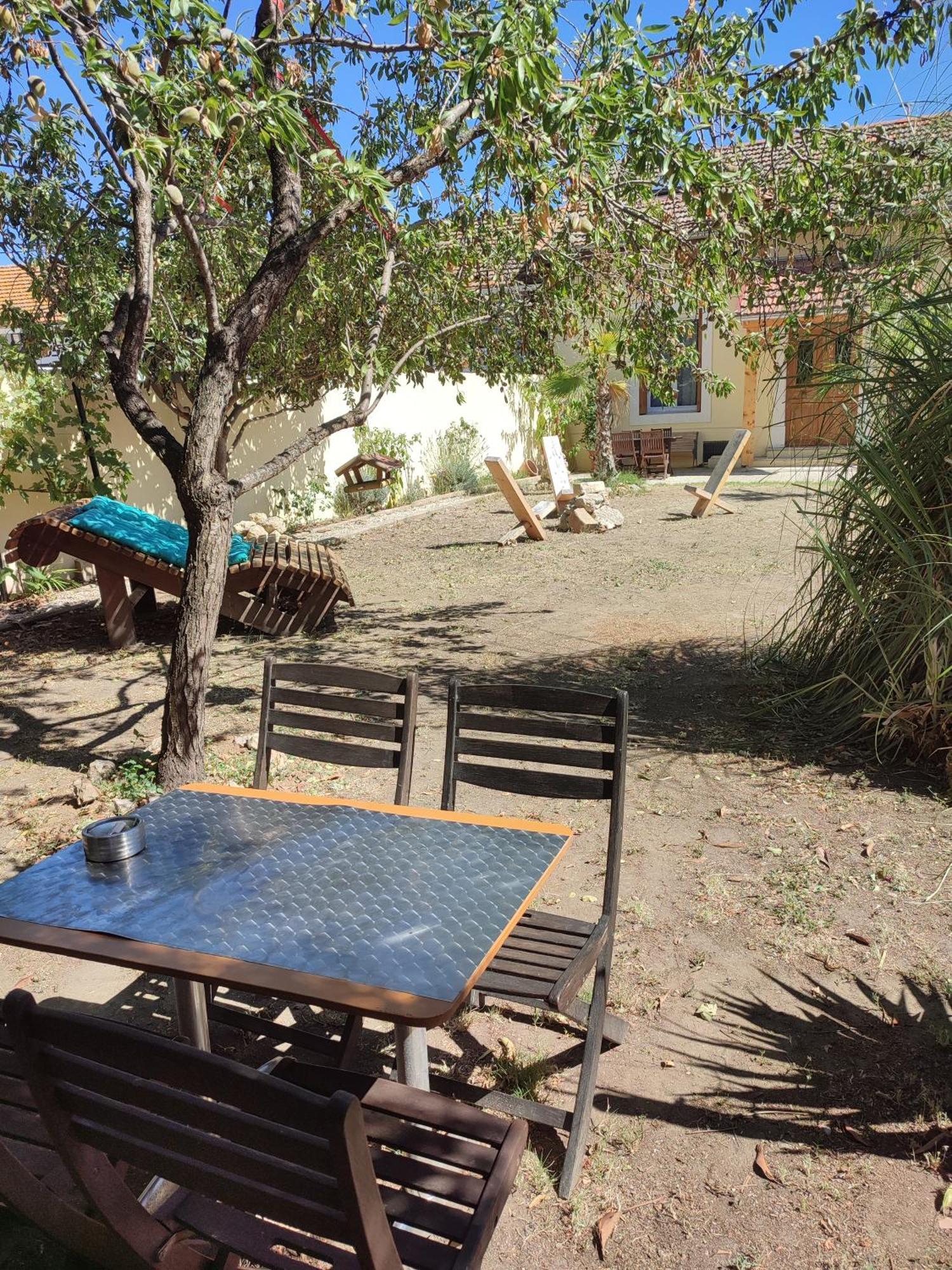 Jardin De Coubertin Apartment Beziers Exterior photo